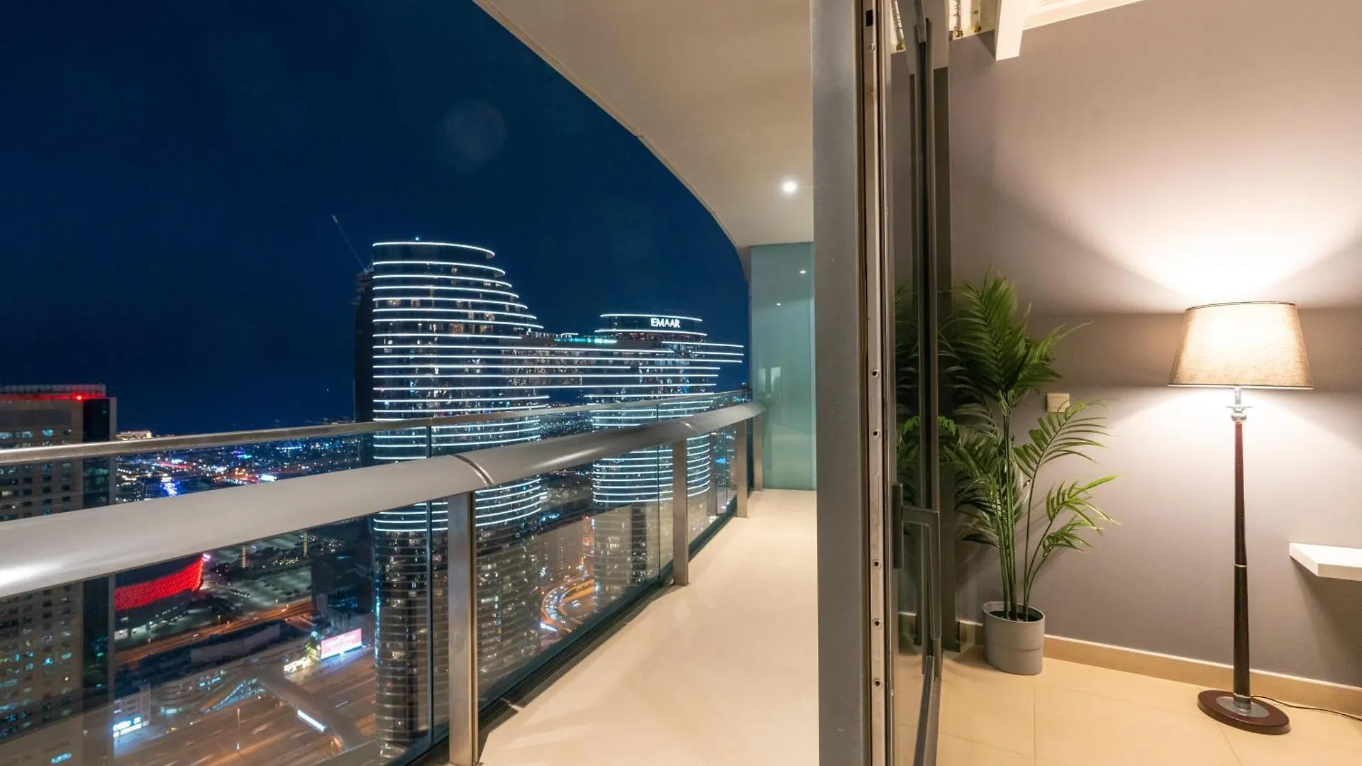 Vacay Lettings - Burj Vista Tower 1- Direct Dubai Mall Access United Arab Emirates