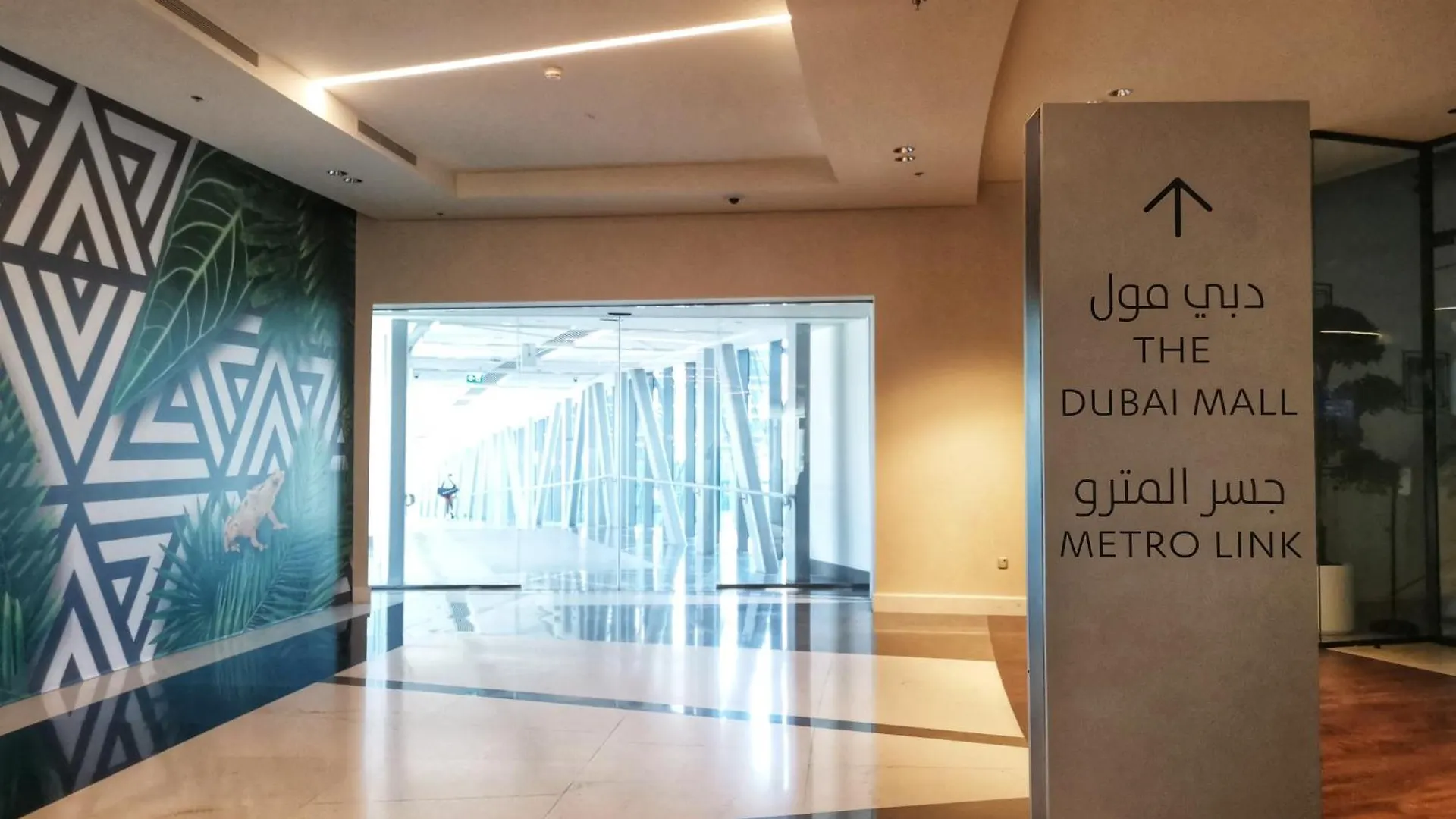 Vacay Lettings - Burj Vista Tower 1- Direct Dubai Mall Access 0*,  United Arab Emirates
