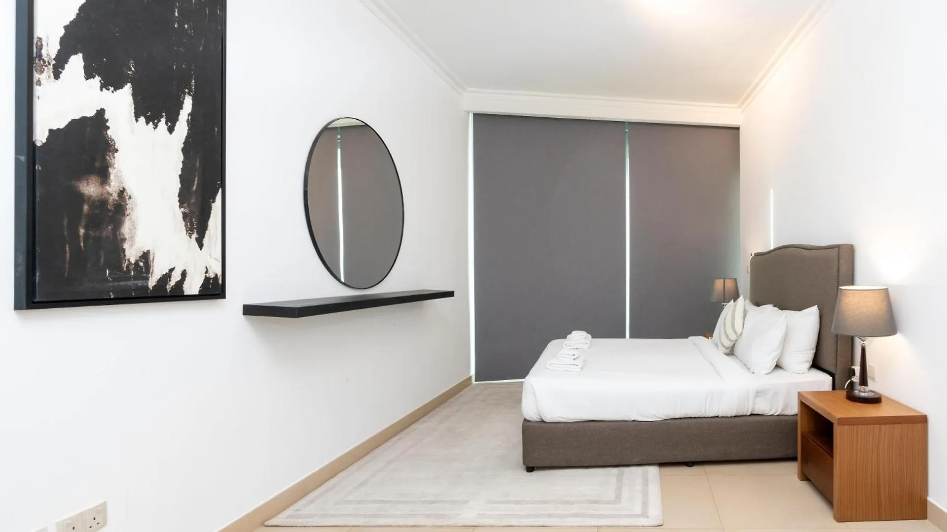 Vacay Lettings - Burj Vista Tower 1- Direct Dubai Mall Access Apartment