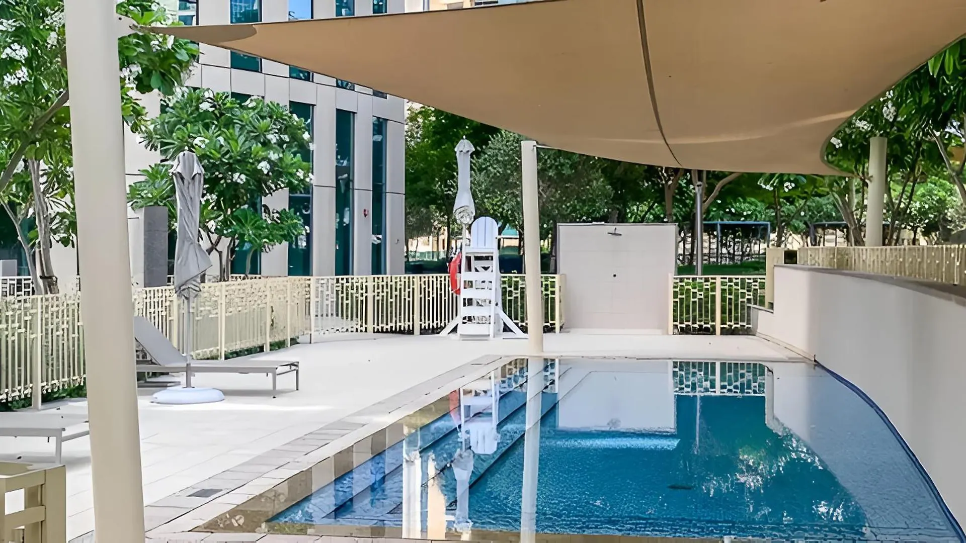 Vacay Lettings - Burj Vista Tower 1- Direct Dubai Mall Access Apartment